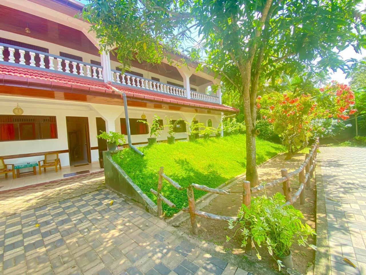 Hotel Tk Green Garden Матара Экстерьер фото
